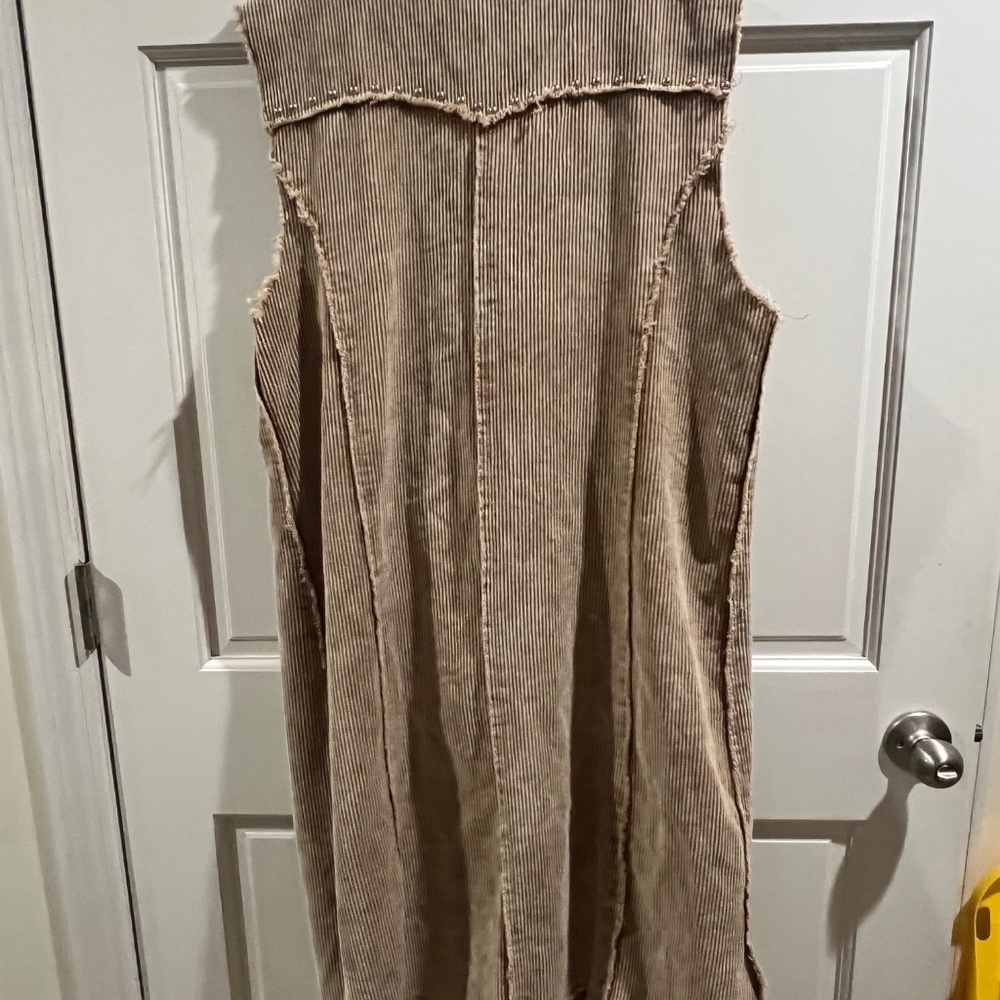 POL Studded Camel Corduroy Sleeveless Distressed Dress Duster Sz large Festival - Picture 4 of 5